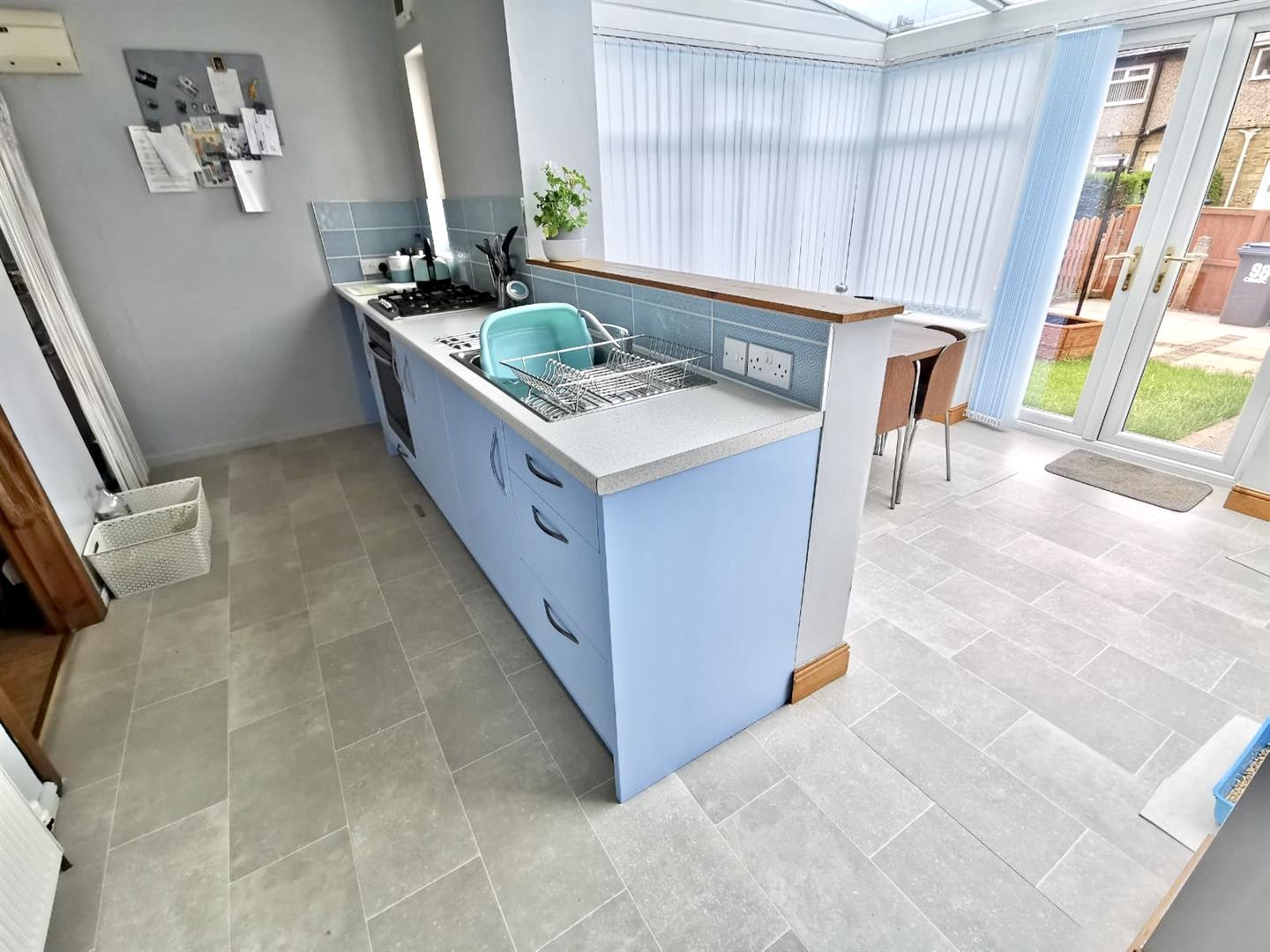 OPEN PLAN KITCHEN DINING